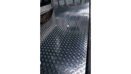 лист нержавеющий рифленый квинтет 1,5 мм AISI 430 купить в Барнауле