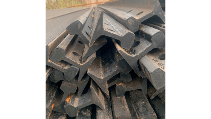 Рельсы Р11 стальные узкоколейные 8 м Э76 фото рельсы Р11 стальные узкоколейные 8 м Э76 купить в Барнауле