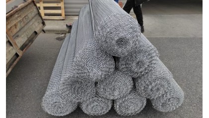 Сетка стальная из арматурной проволоки ВР-1 сварная 100x100 2,5 мм фото сетку стальную из арматурной проволоки ВР-1 сварную 100x100 2,5 мм купить в Барнауле