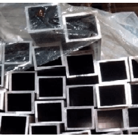 Труба алюминиевая профильная прямоугольная 40x20x3 мм АД31Т1 ГОСТ 18475-82