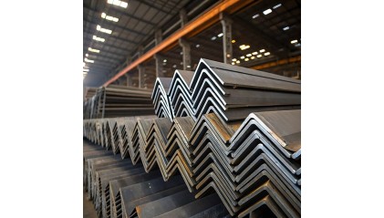 уголок стальной гнутый неравнополочный 32x25x2,5 мм Ст20 купить в Барнауле