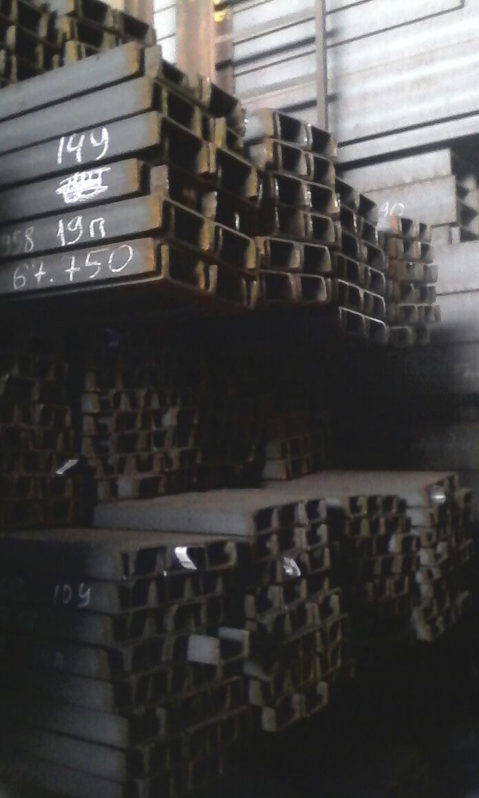 Швеллер стальной равнополочный горячекатаный 160x64x5 мм 16П С255 ГОСТ 8240-97 фото