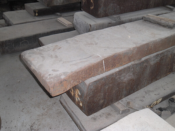 Заготовка стальная прямоугольная (сляб) 200x1300 мм 09Г2С ГОСТ 25715-83 фото